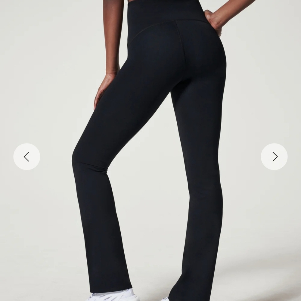 Spanx Booty Boost Active Yoga Flare Pants Black Large Petite - Picture 2 of 8